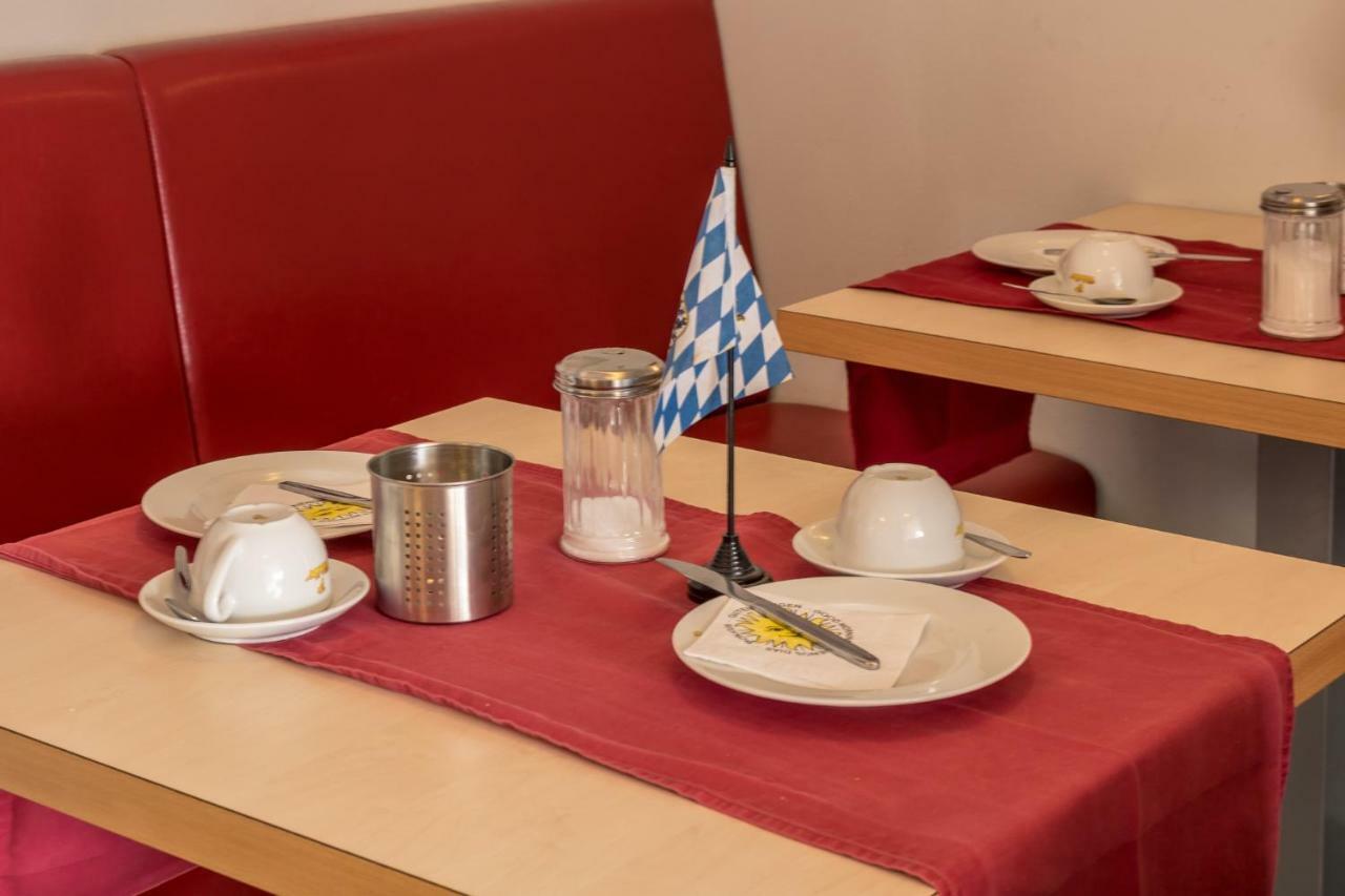 Pension Torkel-Stube Ingolstadt Buitenkant foto